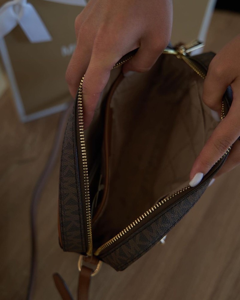 Jet Set Large Saffiano Leather Crossbody Bag