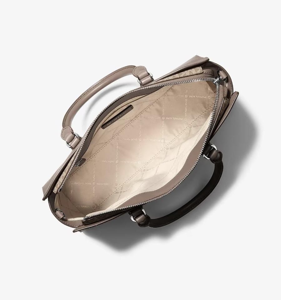 Arden Medium
