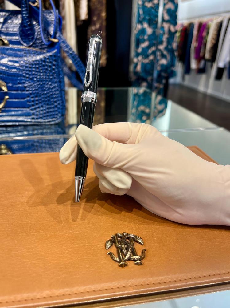 Roberto cavalli pen