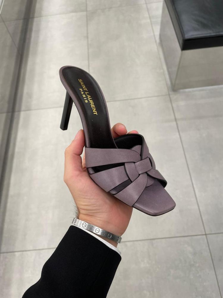 Saint laurent heel