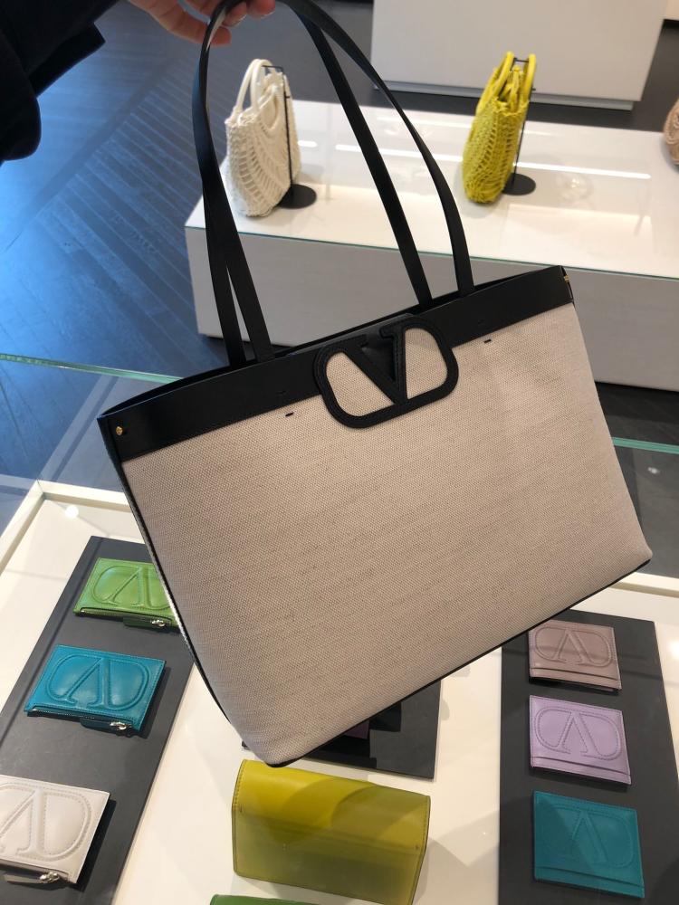 Valentino bag