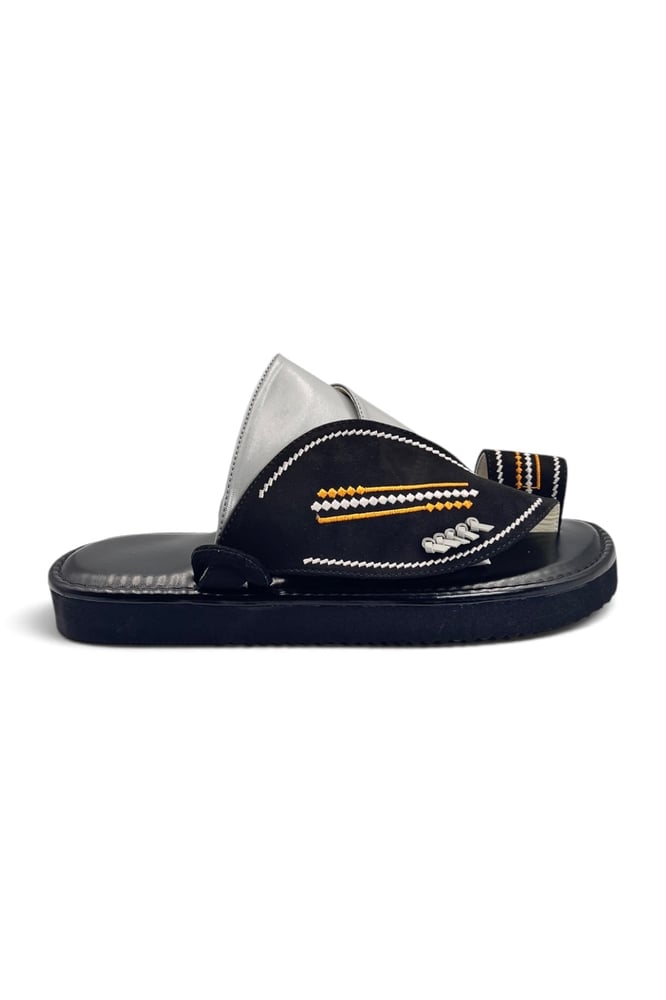 Mens Traditional Saudi Sandals Comfortable Arabic Slippers Black YSC7010 BLK