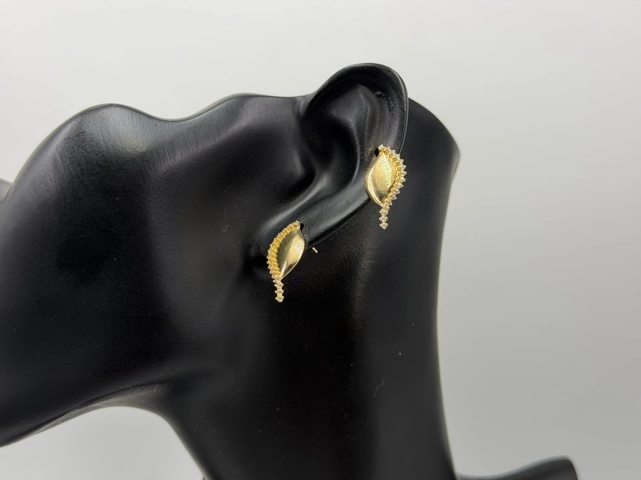 حلق مميز