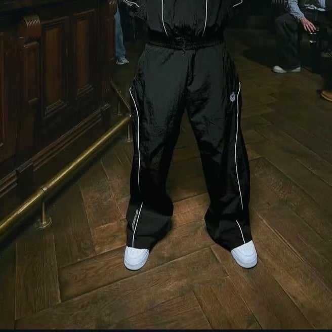 Pants BROken planet