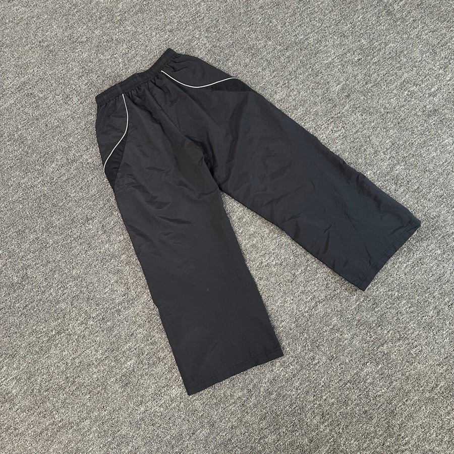 Pants BROken planet