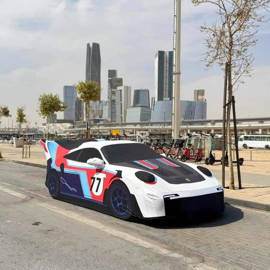 سيارة داخلي فني