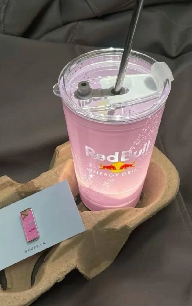 Red Bull كوب ضوء فلاش
