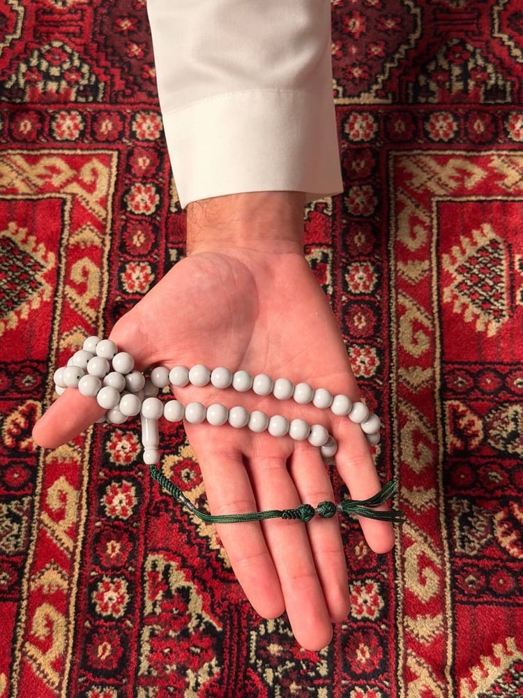 Light gray Fatoran rosary with Karkoush