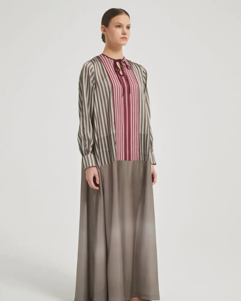 T-Shirt Striped Abaya with Long Beige Dress