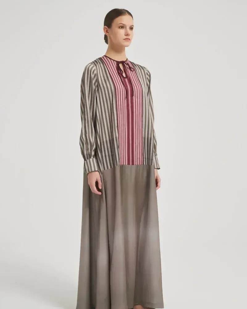T-Shirt Striped Abaya with Long Beige Dress