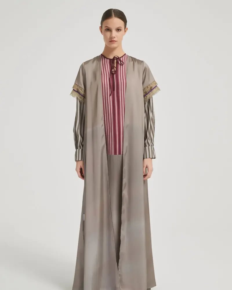 T-Shirt Striped Abaya with Long Beige Dress