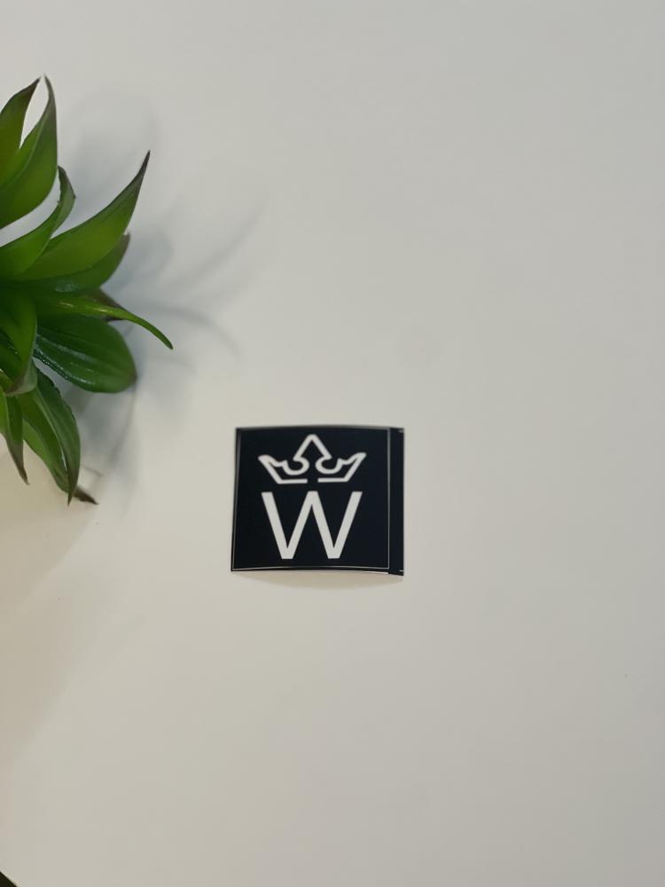 طبعة تاتو حرف W