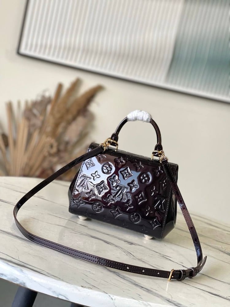 ماستر- شنطة لويس فيتون Louis Vuitton Madeleine BB Monogram Vernis