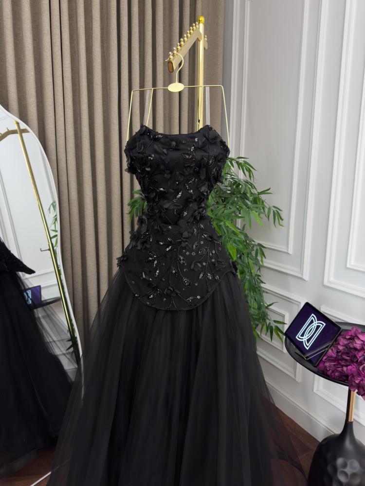 D7 dress