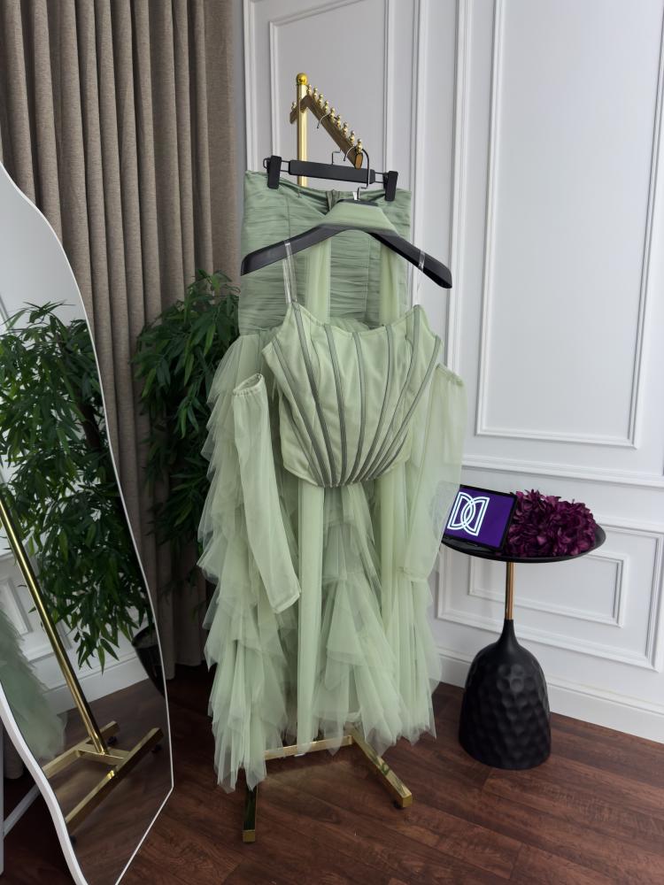D5 dress