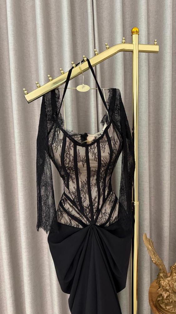 Lace dress