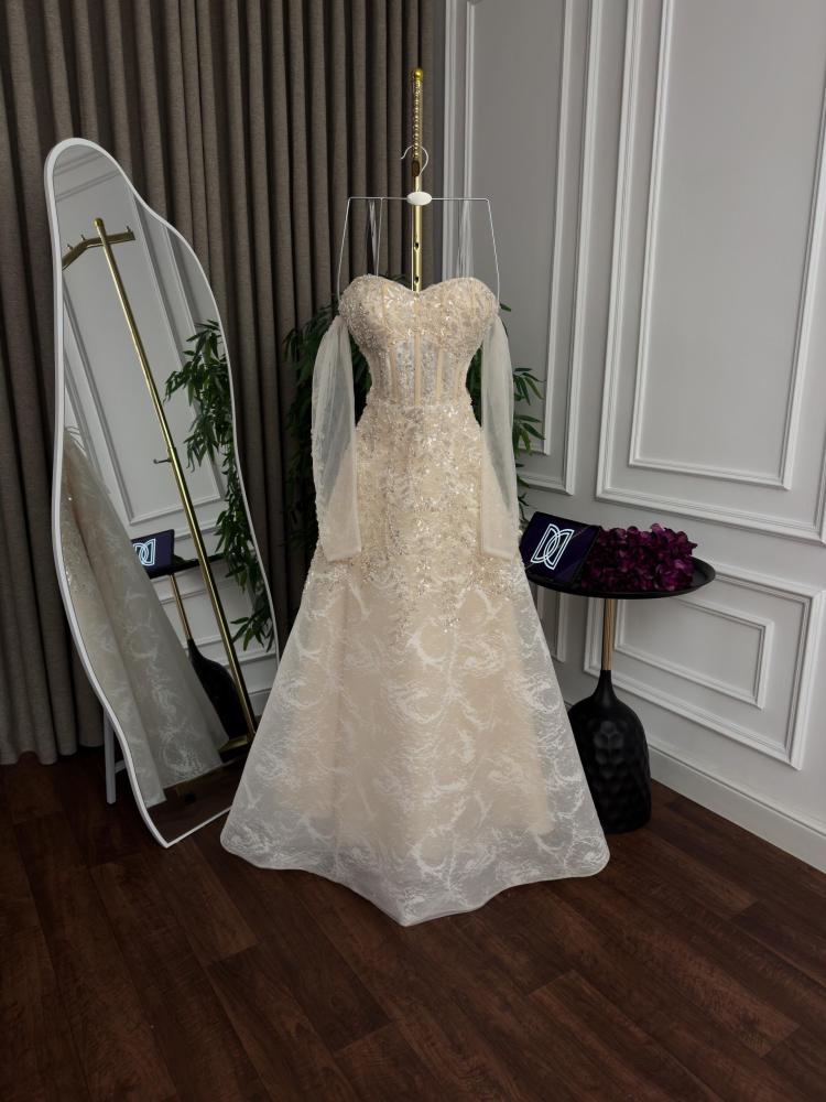 Tulle dress with pocket detail