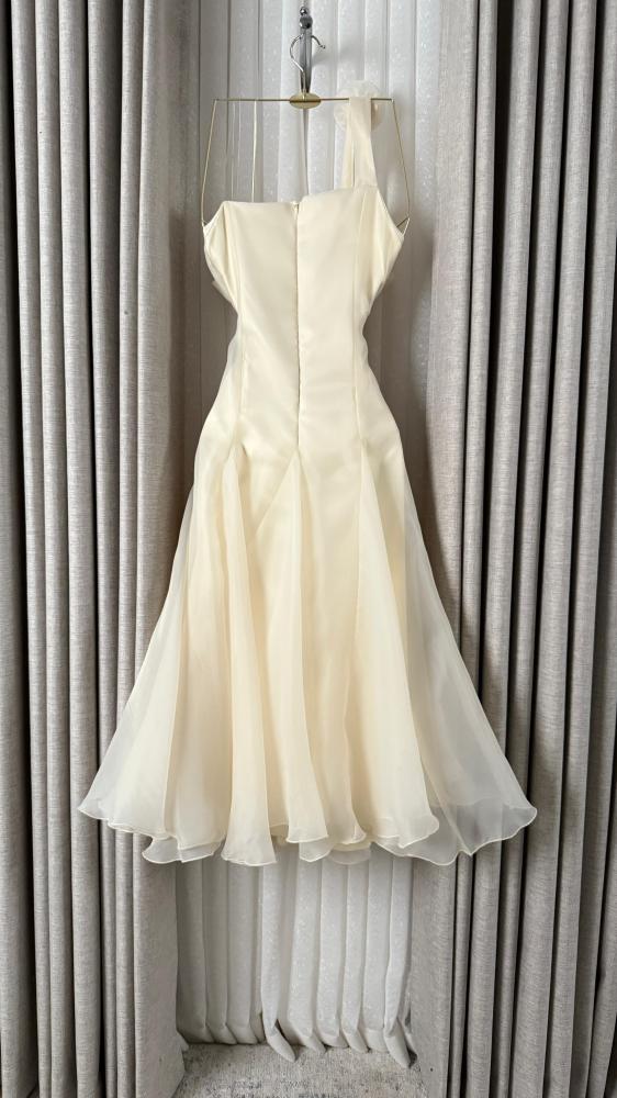 Gazar dress with a luxurious cut