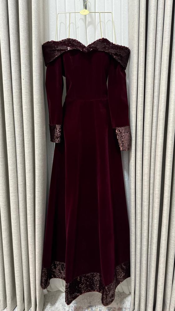 D9 dress