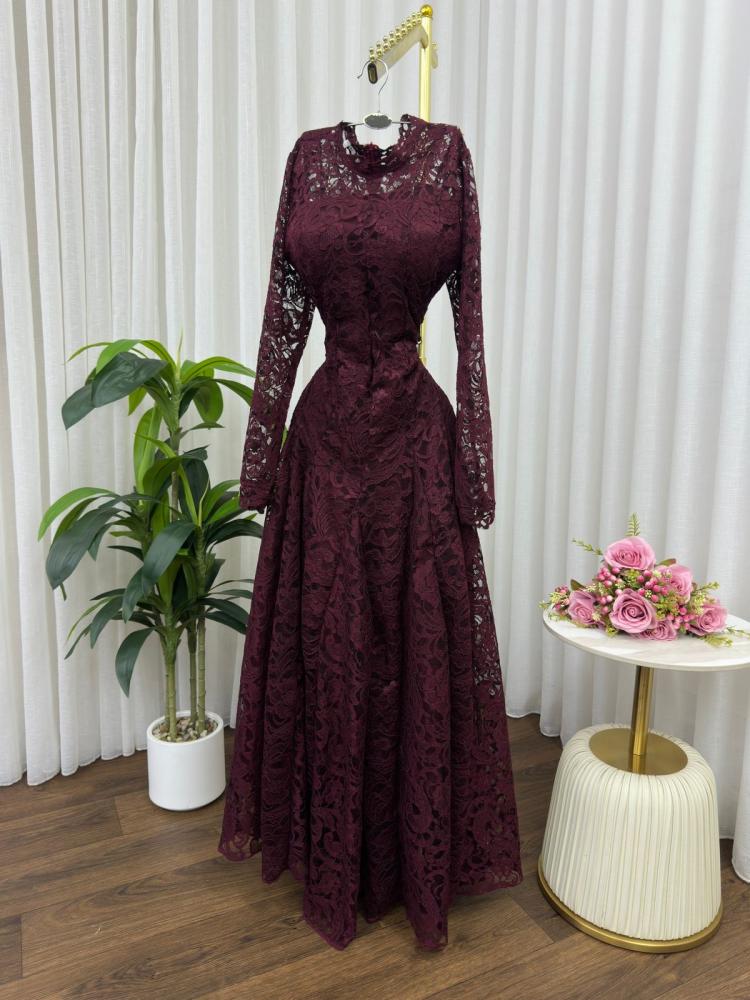Lace dress