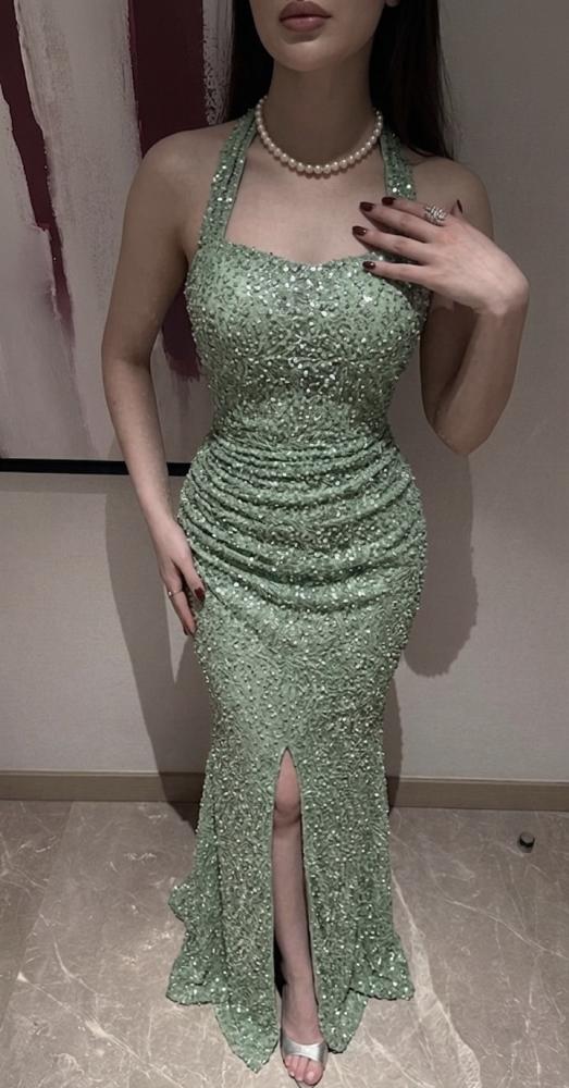 Lace dress with ribbon