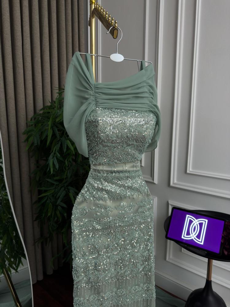 Beaded dress tail