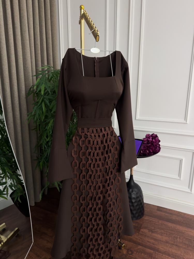 Barbie brown dress