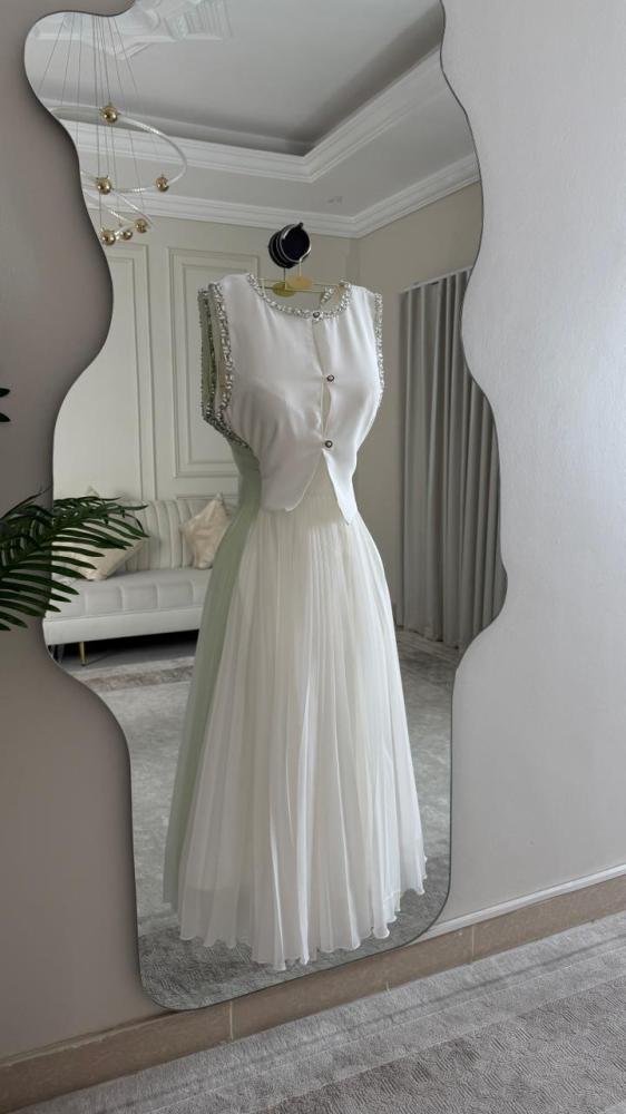 Chiffon dress with beads