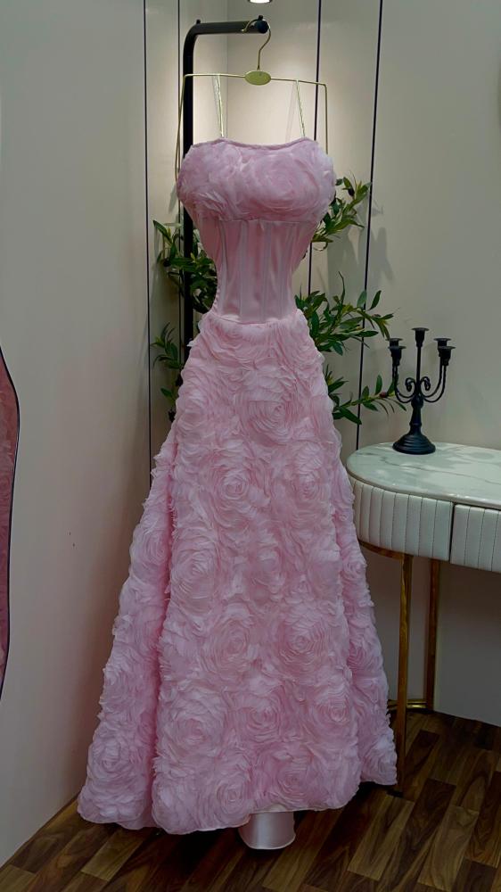 Rose dress