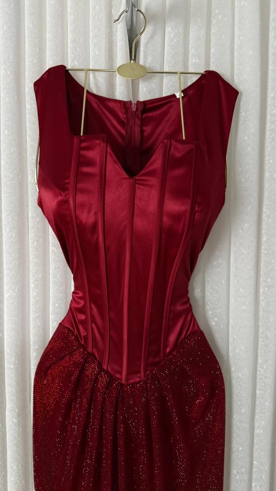 Evening dress with mesh and crystals