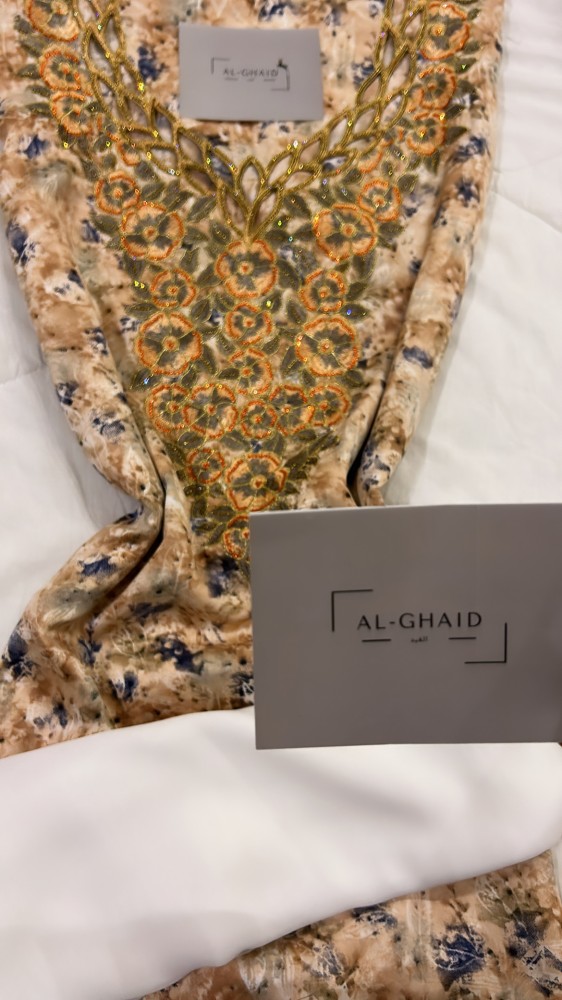 مخور حرير اندنوسي فخم مع طرحه غير جاهز
