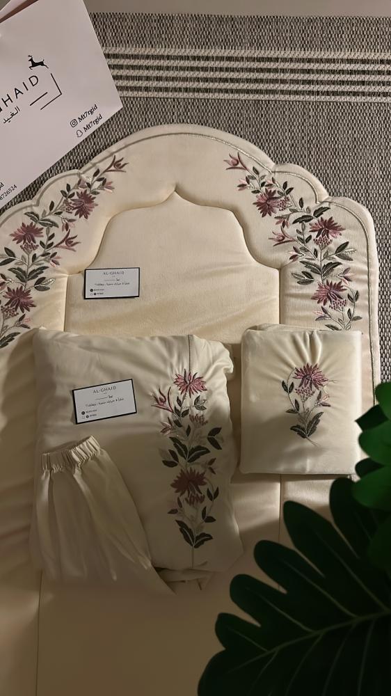 Royal set for sugar brides