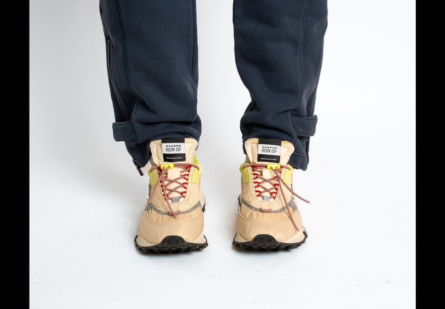 TRAVELLER M
