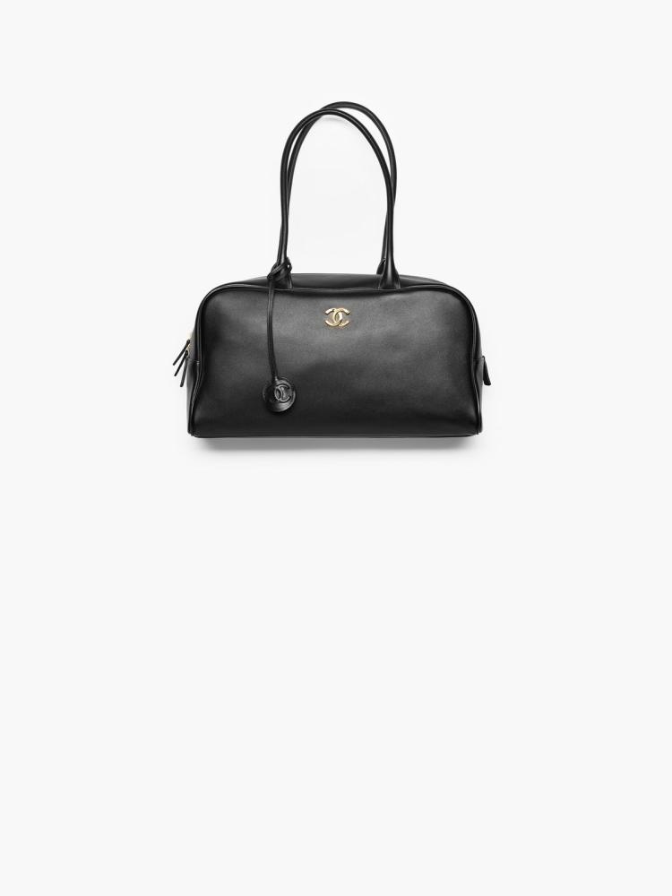 Chanel Bowling Bag أو Bowler Bag حقيبة البولينغ من شانيل