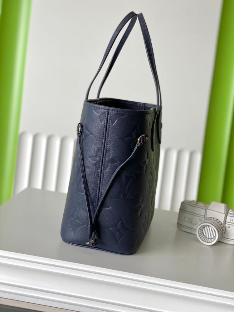حقيبة Louis Vuitton Neverfull MM