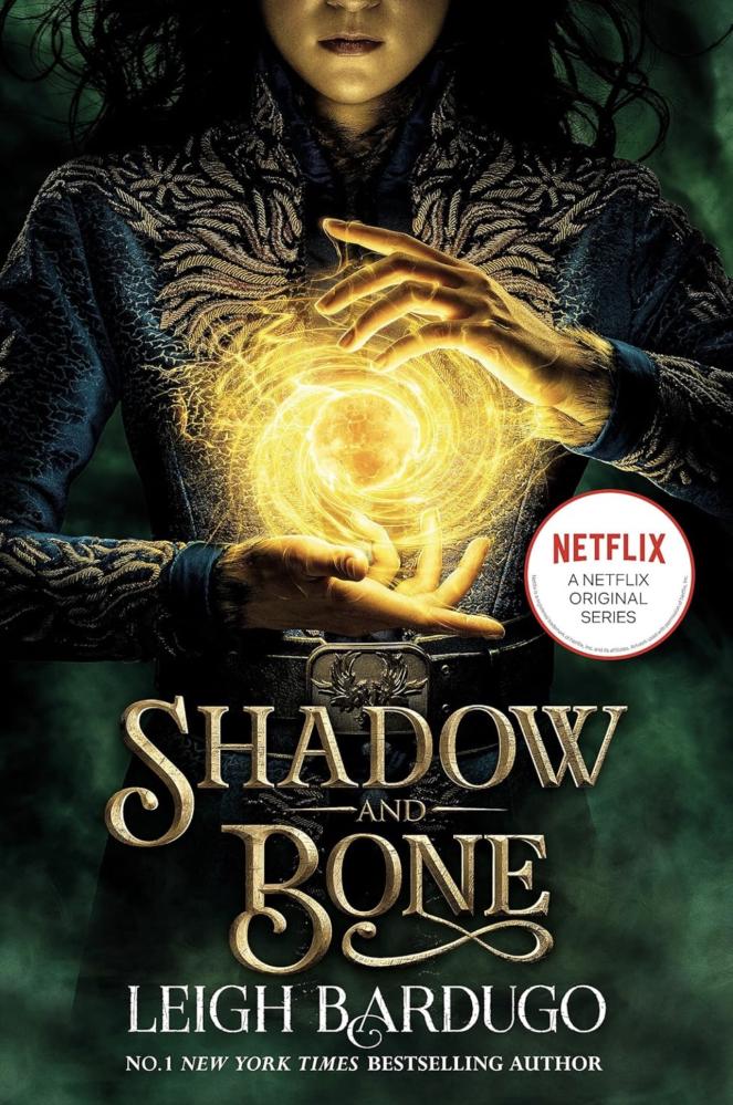 Shadow and Bone-Leigh Bardugo