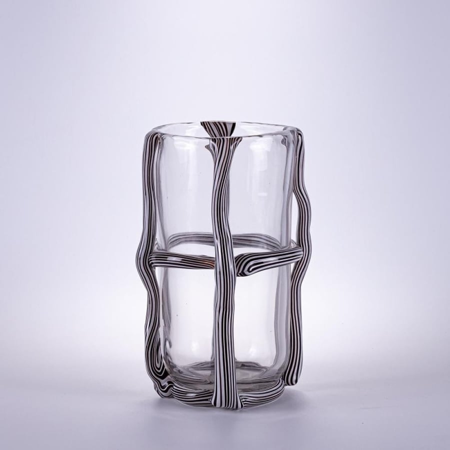فازة زجاجية - 70618