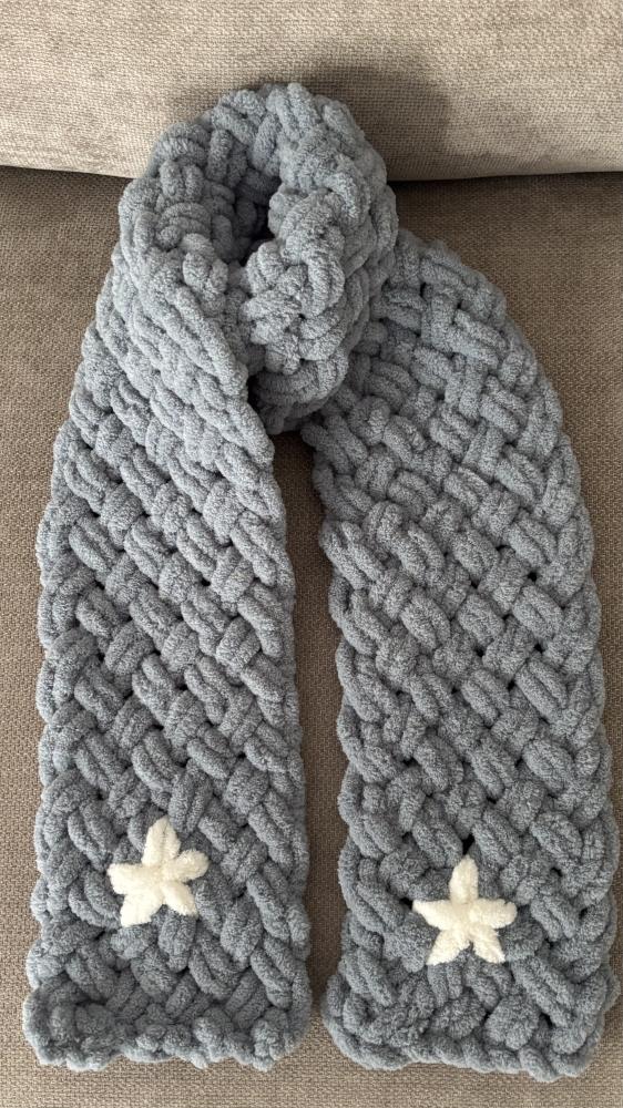 Gray scarf