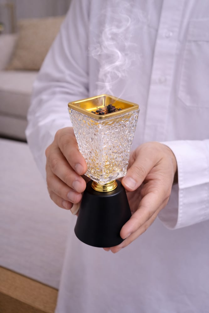 Luxurious crystal incense burner with an elegant design for majlis