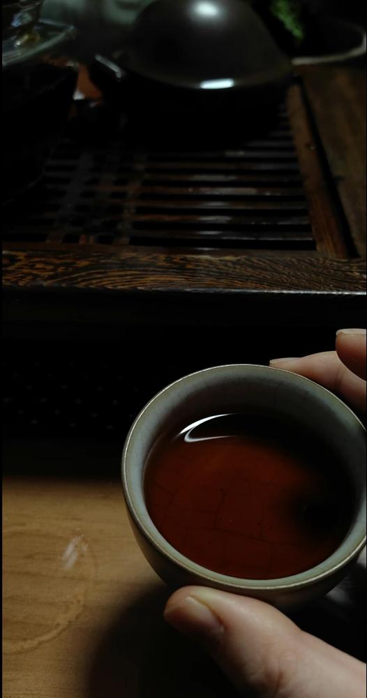 Red dress luxurious decaffeinated tea