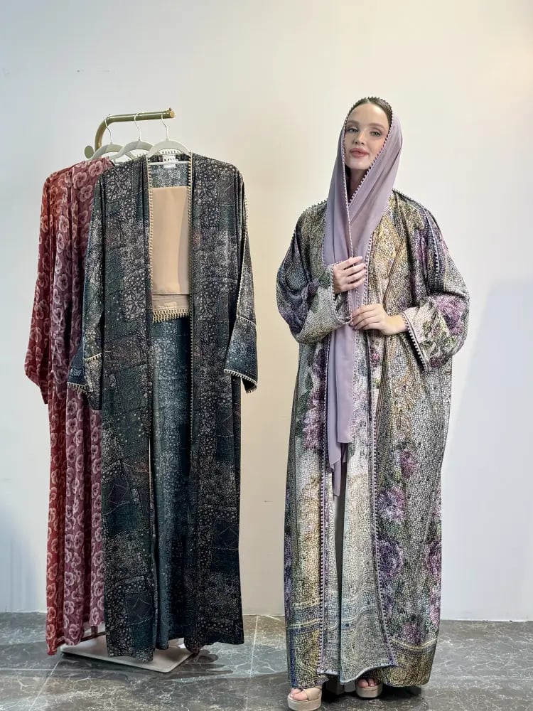 عباية لينين طبيعي مطرزة