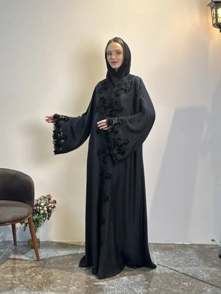 عباية مخملية السمو