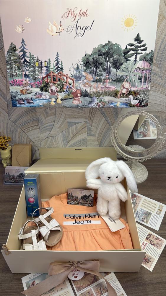 Calvin Klein box