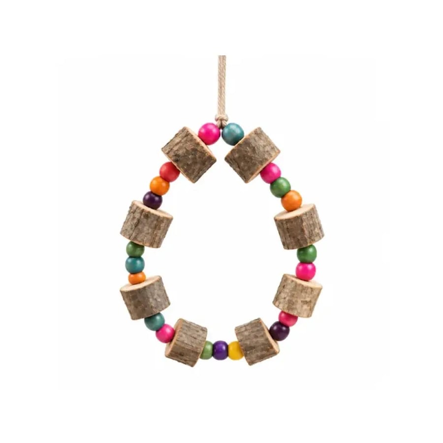 العاب طيور حلقة معلّقة للطيور بقطع خشبية وخرز ملون Hanging ring toy for birds, featuring wooden pieces and colorful beads