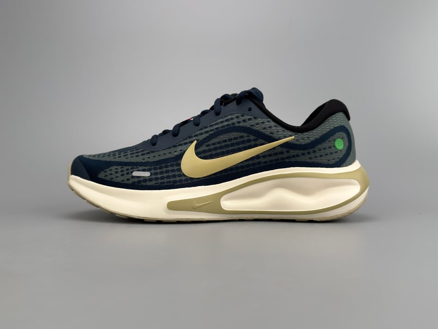 نايك Nike Air Winflo 10