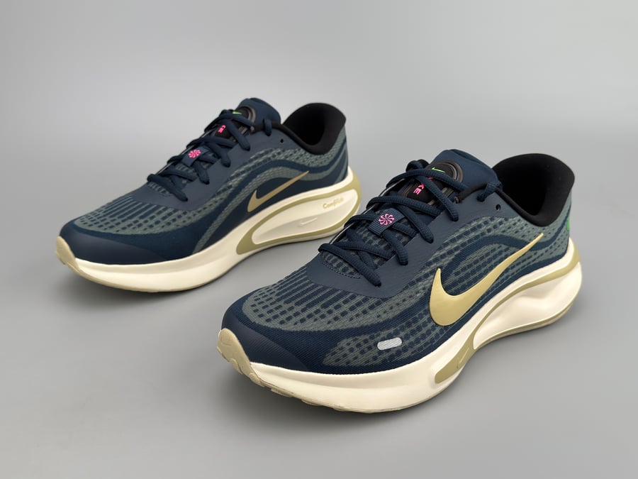 نايك Nike Air Winflo 10