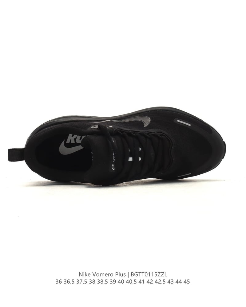 Nike Vomero Plus – ZoomX