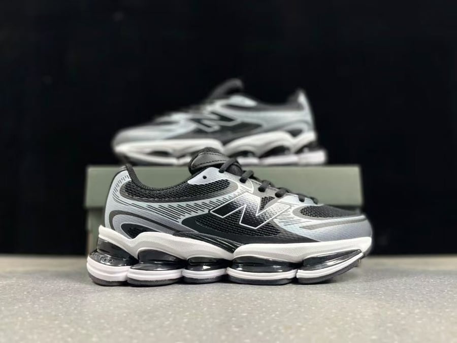New Balance 2000