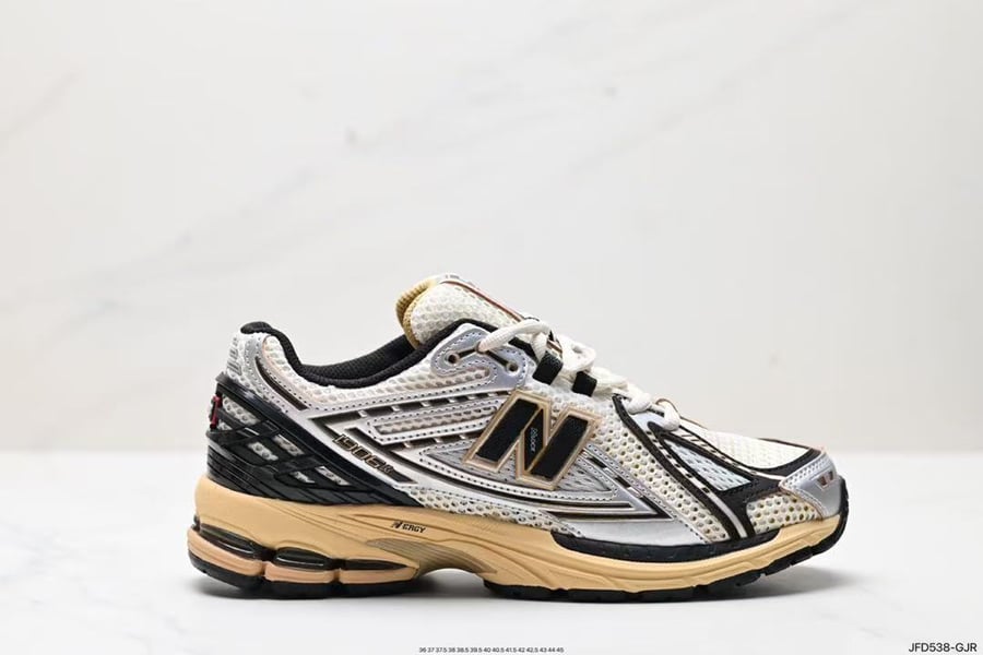 New Balance 1906R