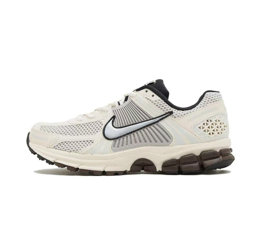 نايك Nike Zoom Vomero 5